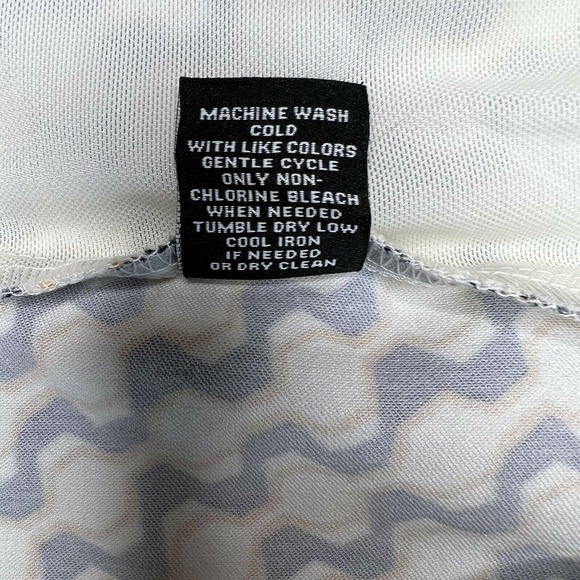 Premis Women's White Bengaline Geometric Stretch Ankle Pants Size S EUC - Picture 7 of 7